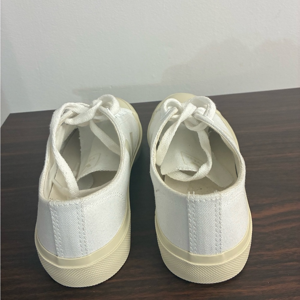 Veja Women's White and Cream Sneakers - Picture 5 of 5
